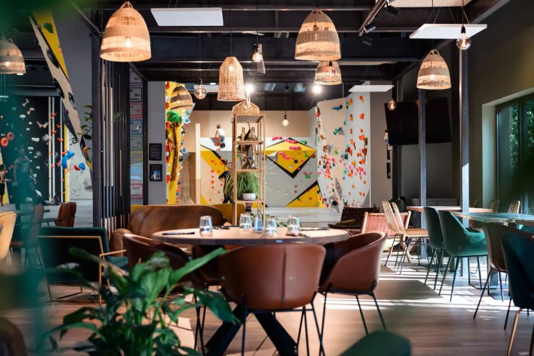 Vertical’Art Brest : salle d’escalade, restaurant & soirée Pull Moche ce 28 décembre